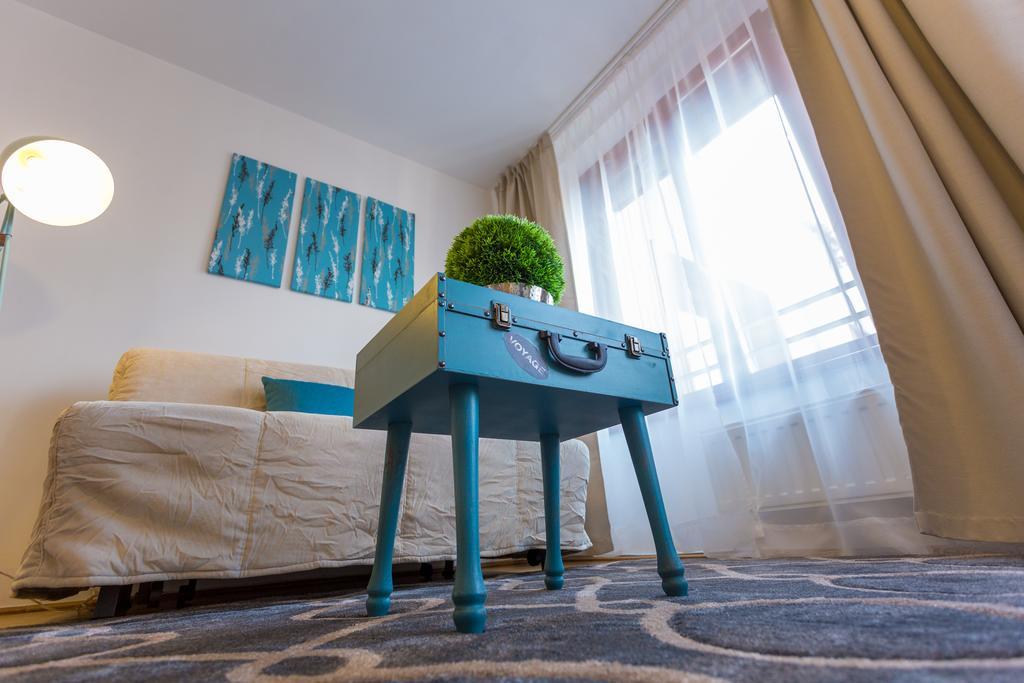 Colours Apartments บูดาเปสต์ ภายนอก รูปภาพ